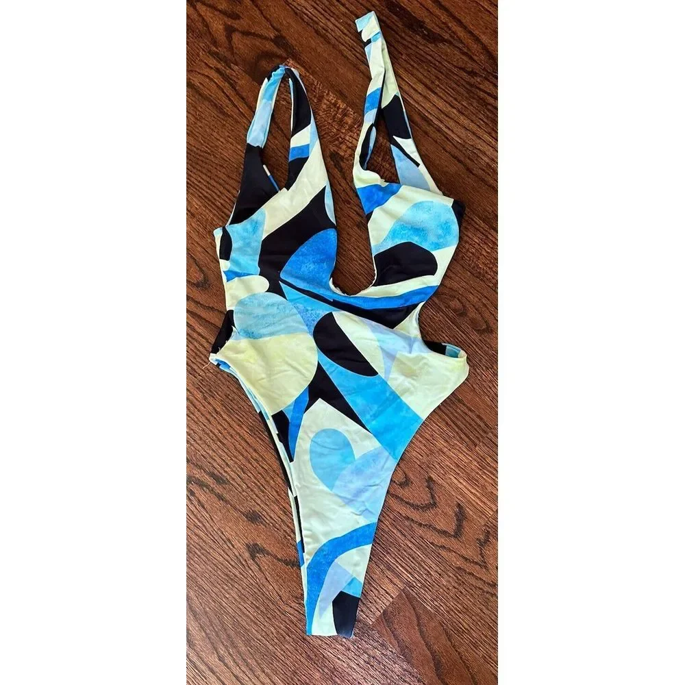 Abstract‎ Print One Piece Swimsuit Size Medium